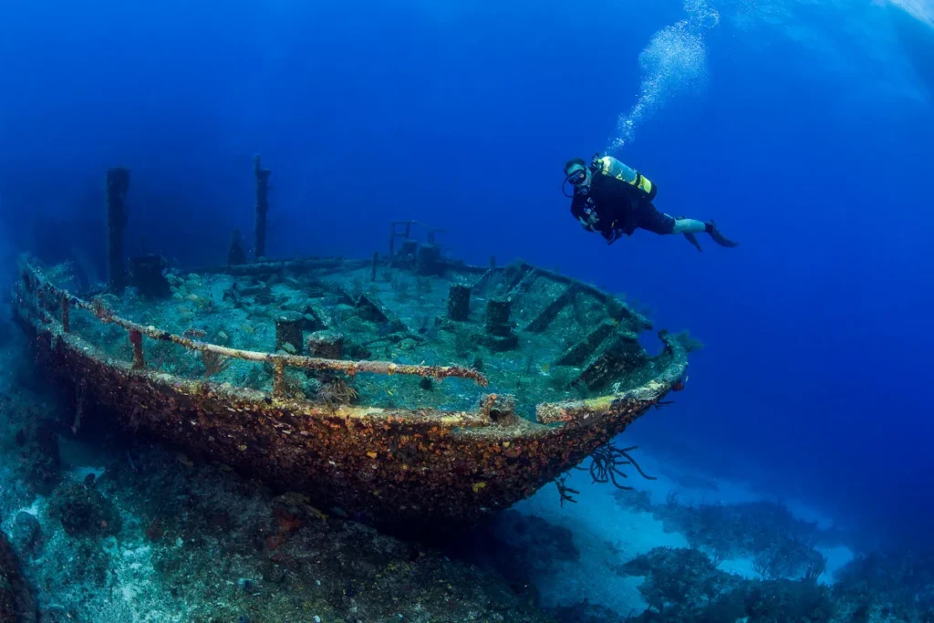 grand bahama abacos diving wreck