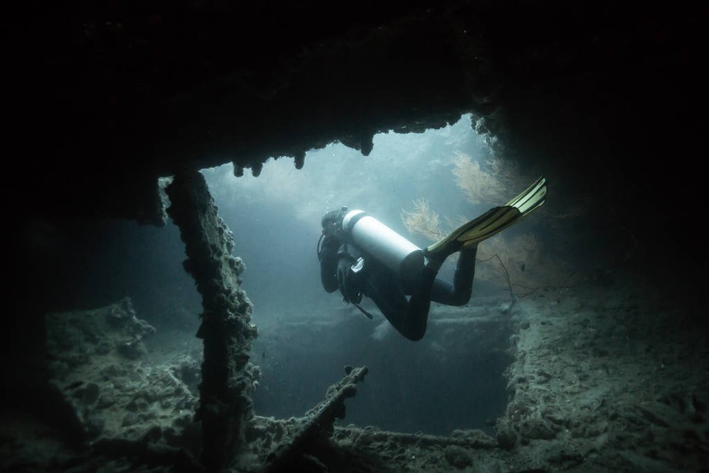 deep wreck 4